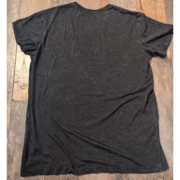 Pink Floyd Dark Side of the Moon Distressed Graphic Tee Size M (2022) - Picture 5 of 5